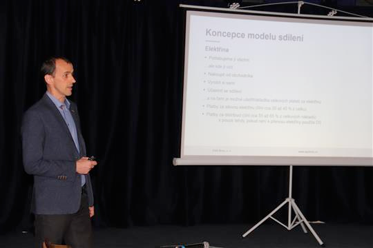 Energetické společenství začne sdílet energii mezi svými členy